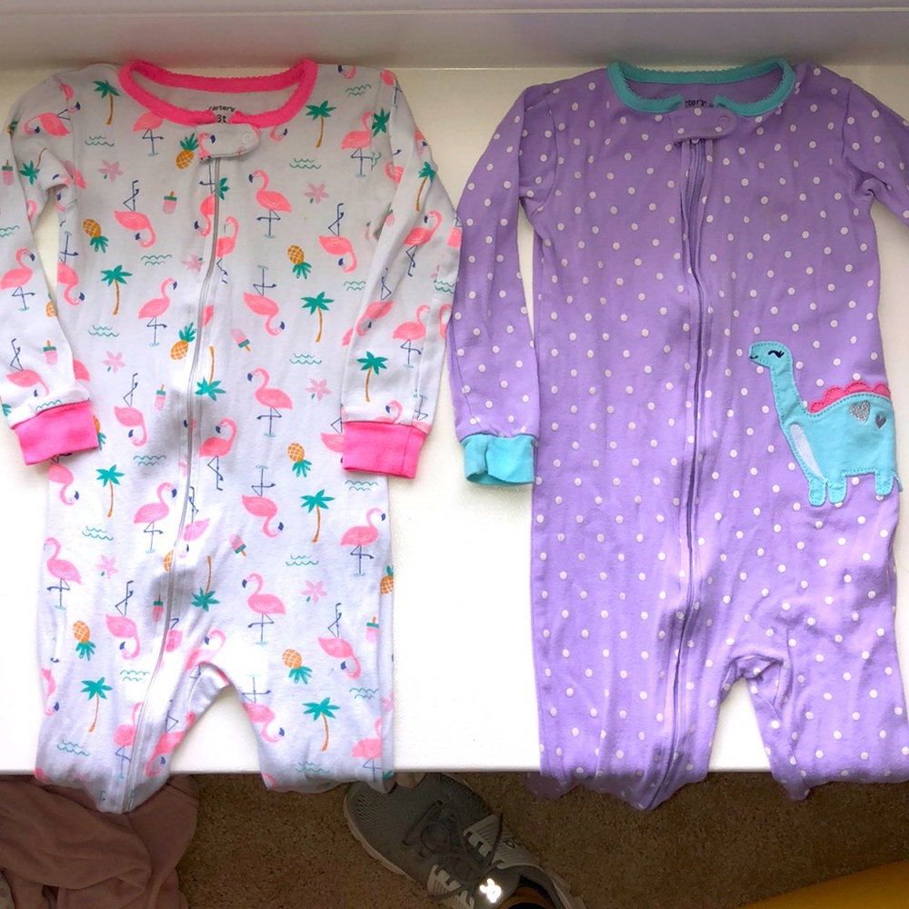 2 Pajama Onesies 3T, Flamingos and Dinosaurs